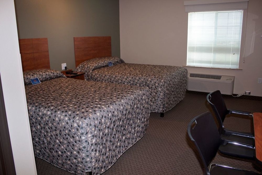 Suburban Studios Watford City חדר תמונה