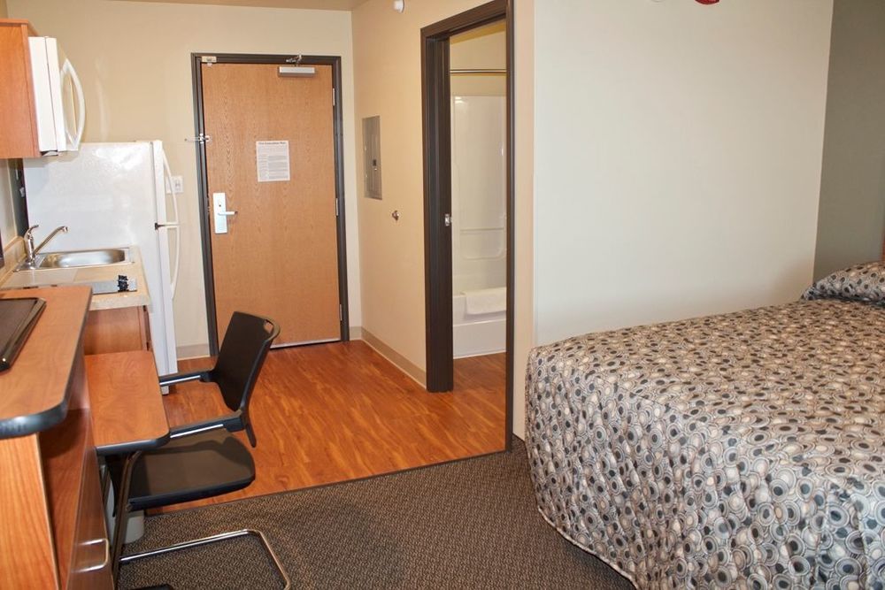 Suburban Studios Watford City חדר תמונה