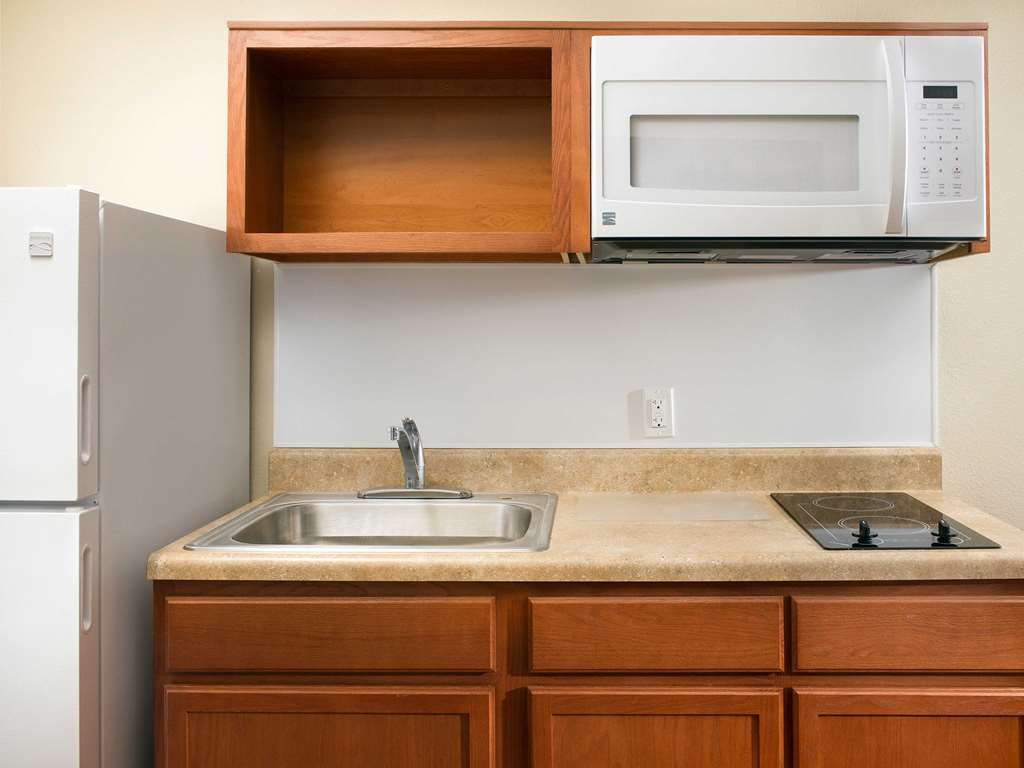 Suburban Studios Watford City חדר תמונה
